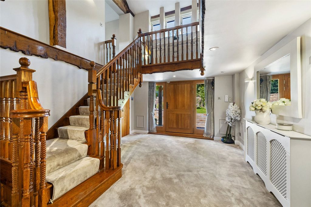 Property photo 2 of 35 Hallway
