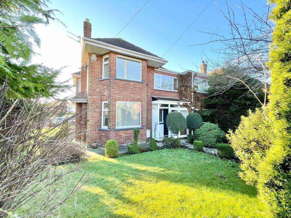 Property photo 1 of 27