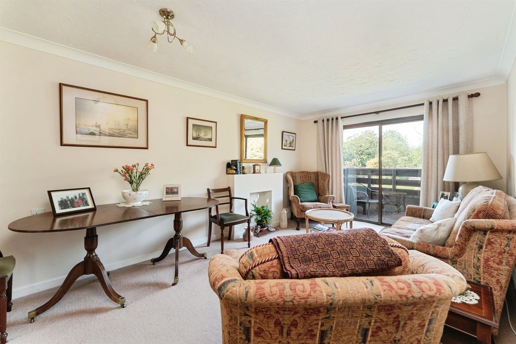 Property photo 3 of 17