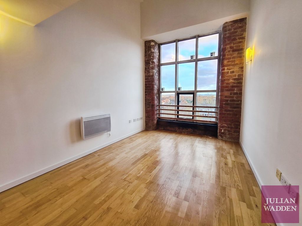 Property photo 3 of 15 Picture No. 07