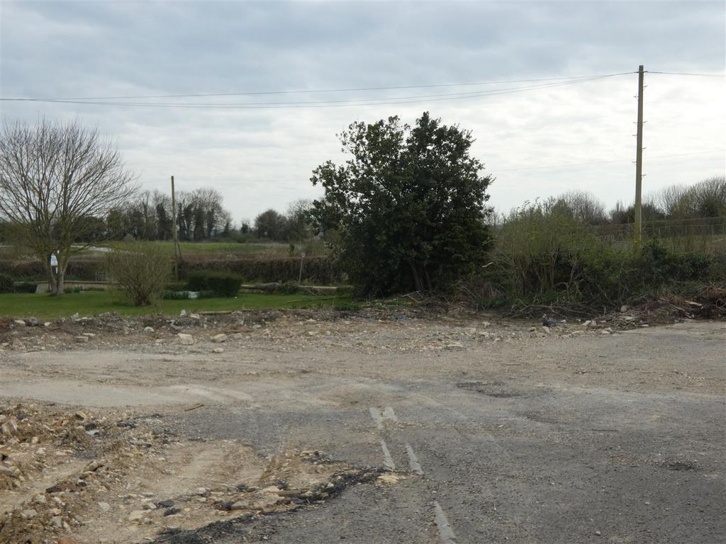 Property photo 3 of 16 Site