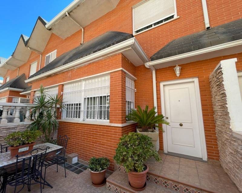 Property photo 1 of 31