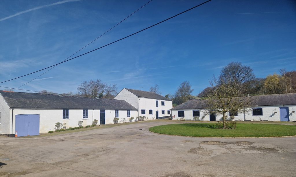 Property photo 2 of 13 Image