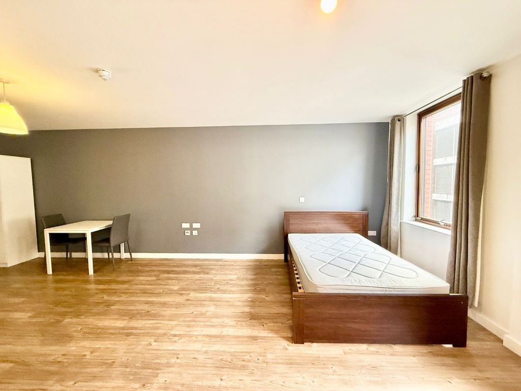 Property photo 3 of 4
