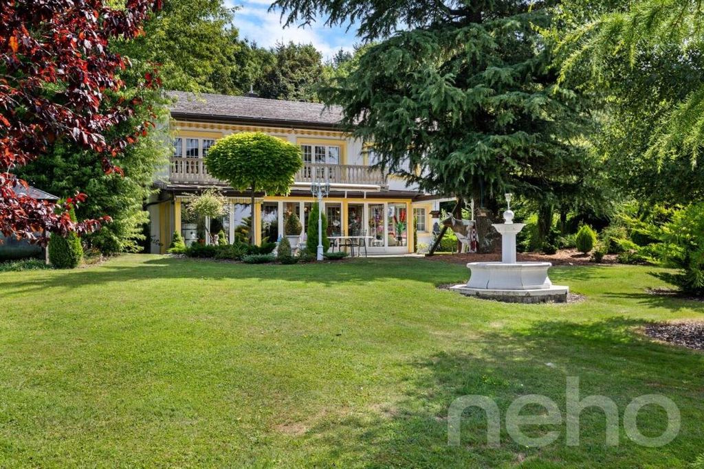 Property photo 3 of 12