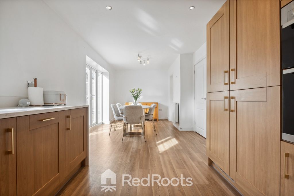 Property photo 2 of 30 4010714