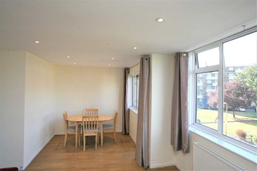 Property photo 2 of 4