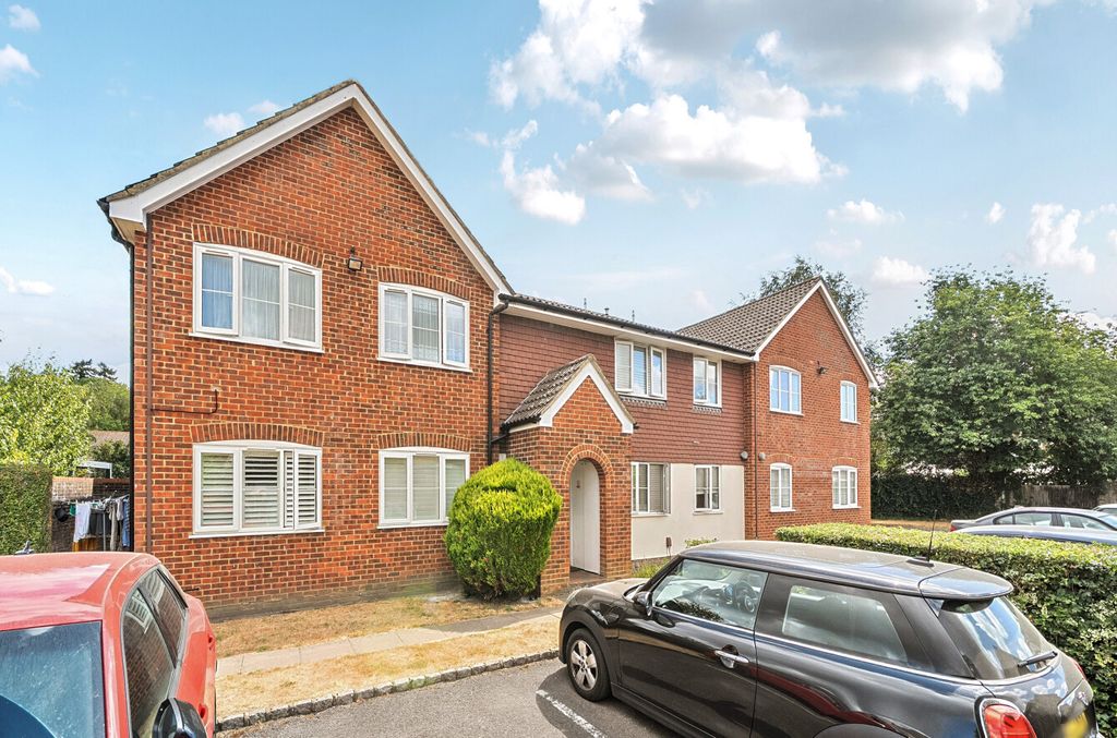 Property photo 1 of 11 1-6A6B2c563ce01-1...