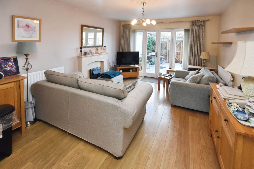 Property photo 2 of 17