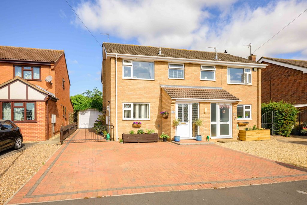 Property photo 1 of 23