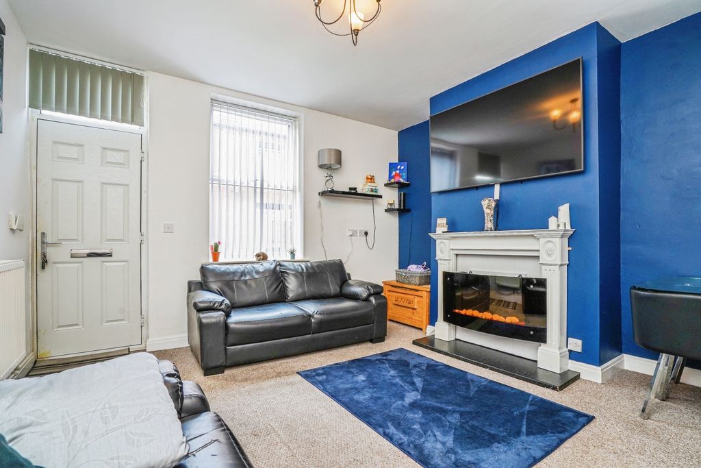 Property photo 3 of 15