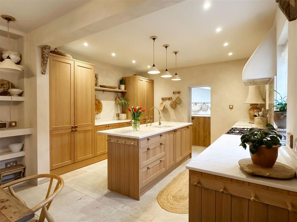 Property photo 3 of 13 Image00006.Jpeg.Jpg