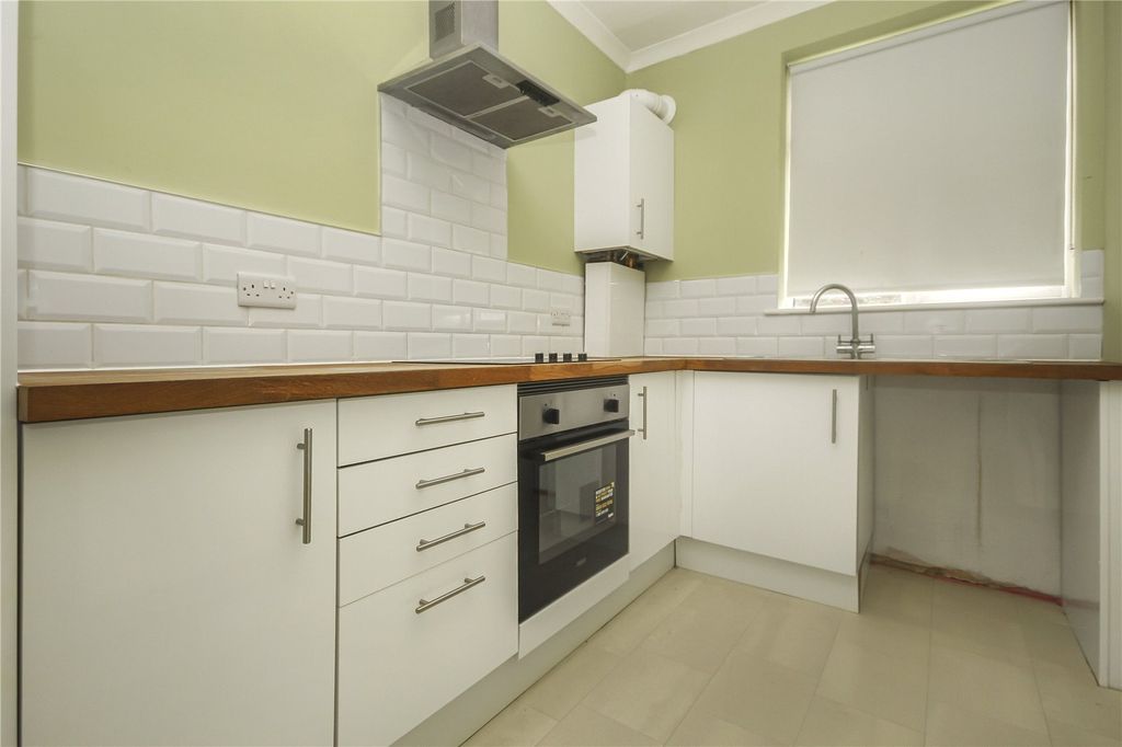 Property photo 2 of 15 Kitchen