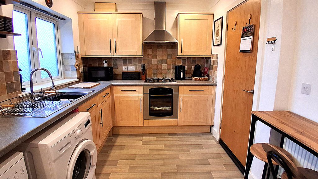 Property photo 2 of 14 20251110_104752