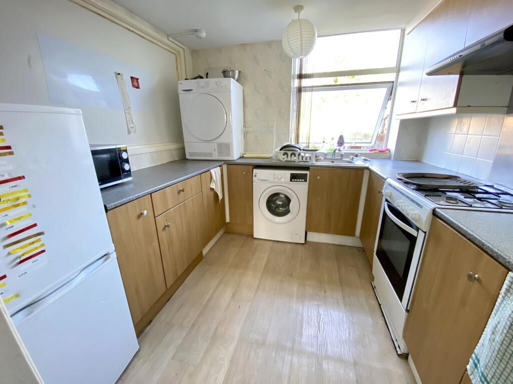 Property photo 1 of 15 Kitchen