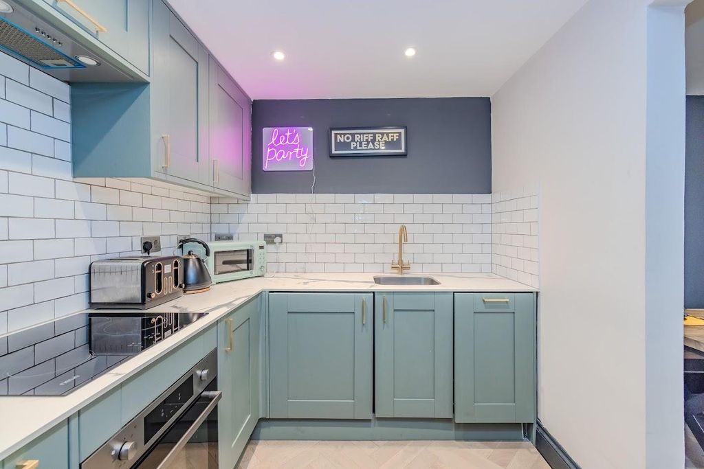 Property photo 1 of 7 23097413.Jpg