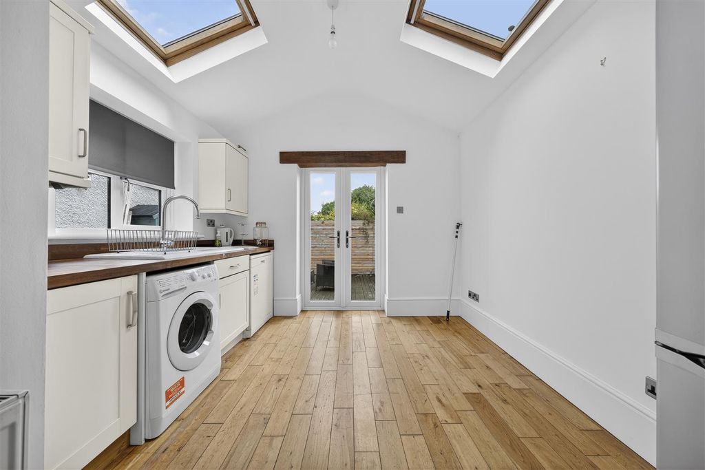 Property photo 2 of 18 2