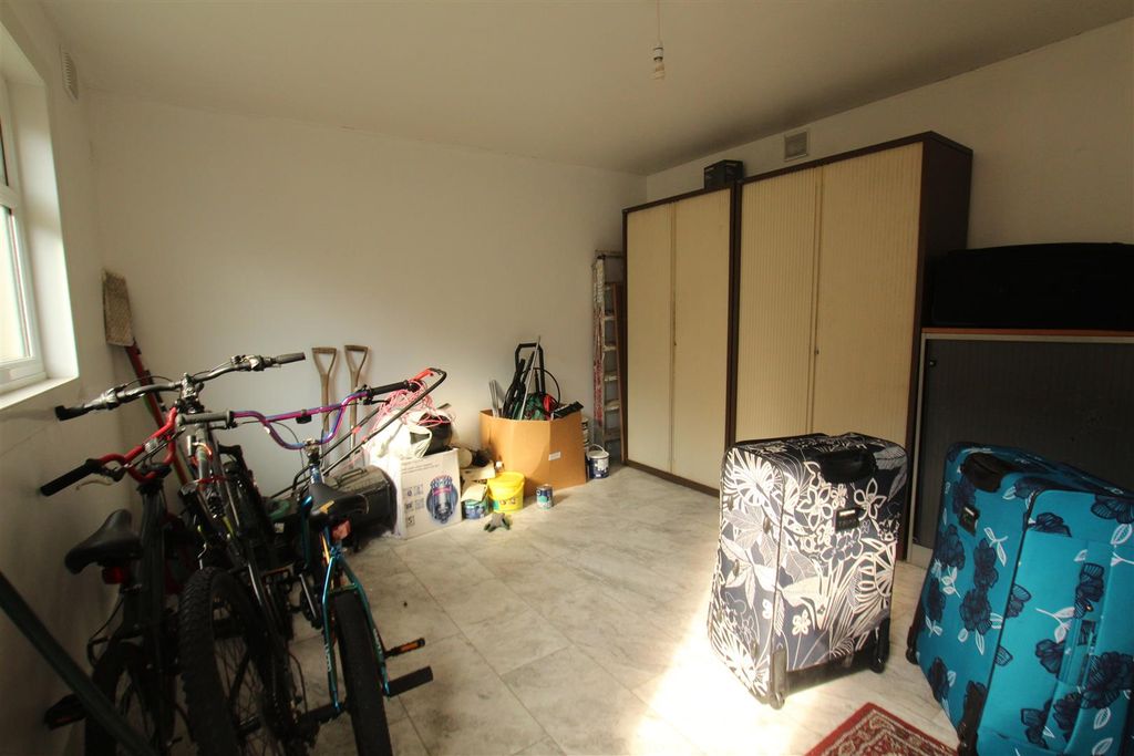 Property photo 3 of 15 Img_1604.Jpg