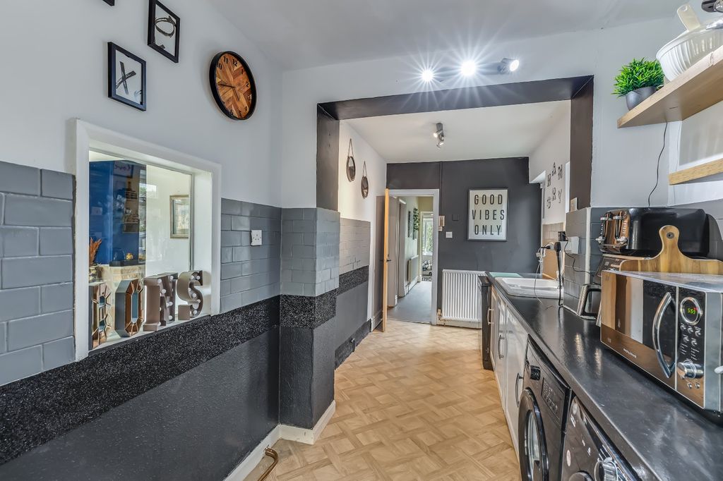 Property photo 2 of 22 Picture 2