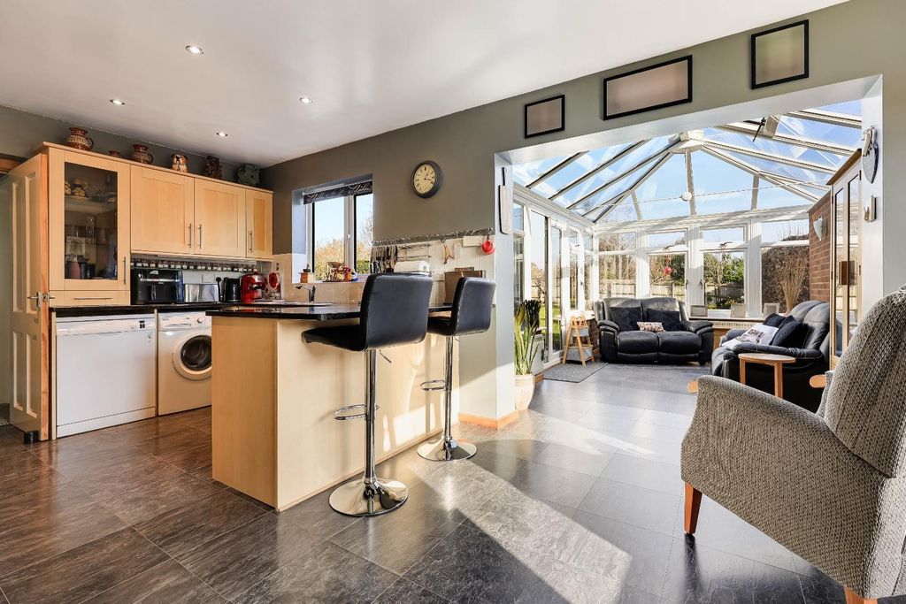 Property photo 2 of 24 Img (15).Jpg