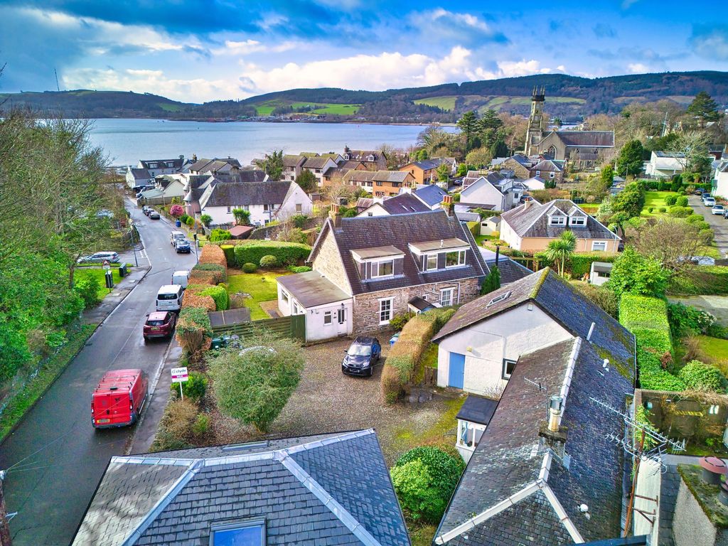 Property photo 2 of 22