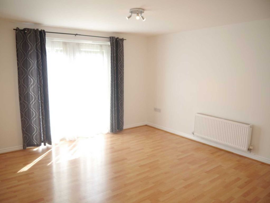 Property photo 2 of 8