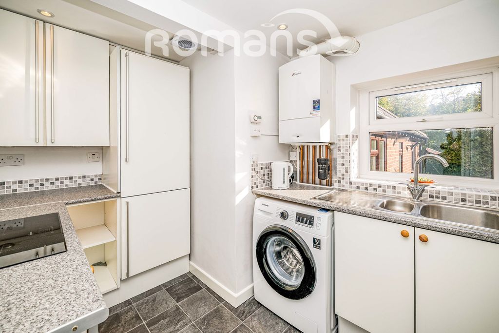 Property photo 3 of 11 3