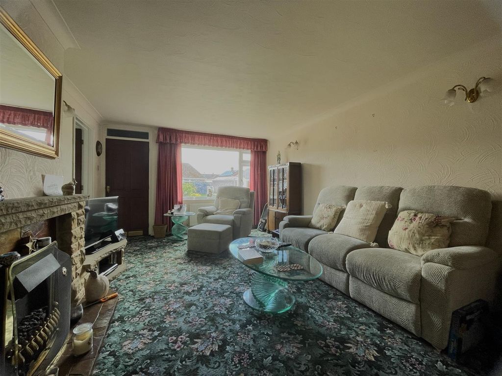 Property photo 3 of 12 Img_2305.Jpg