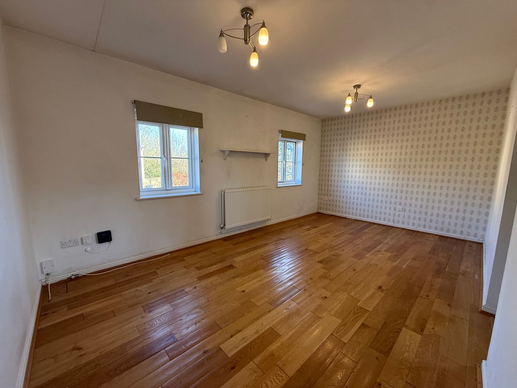 Property photo 2 of 7 Image