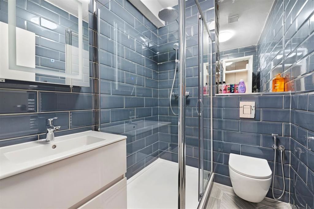 Property photo 3 of 3