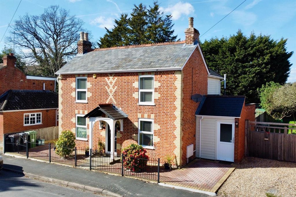 Property photo 1 of 19 Front.Jpg