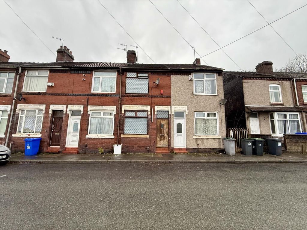 Property photo 2 of 32 Front (Exterior)