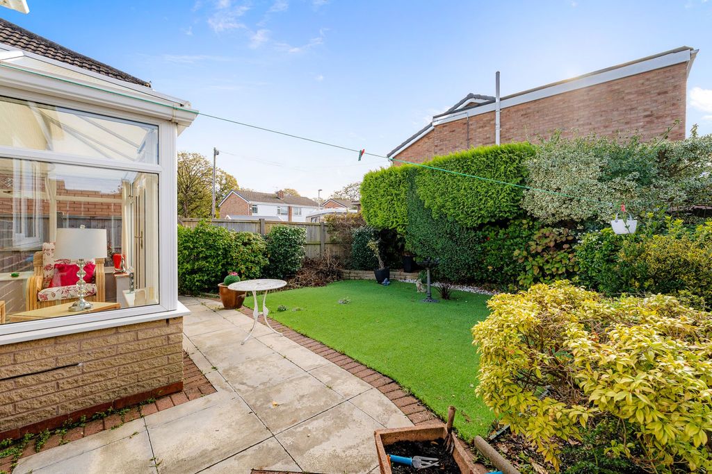 Property photo 2 of 19