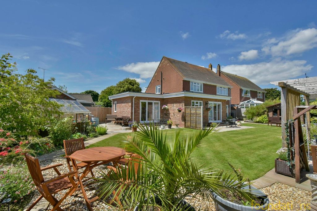 Property photo 1 of 34