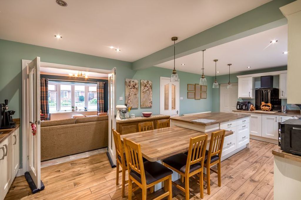 Property photo 3 of 16 Photo 3