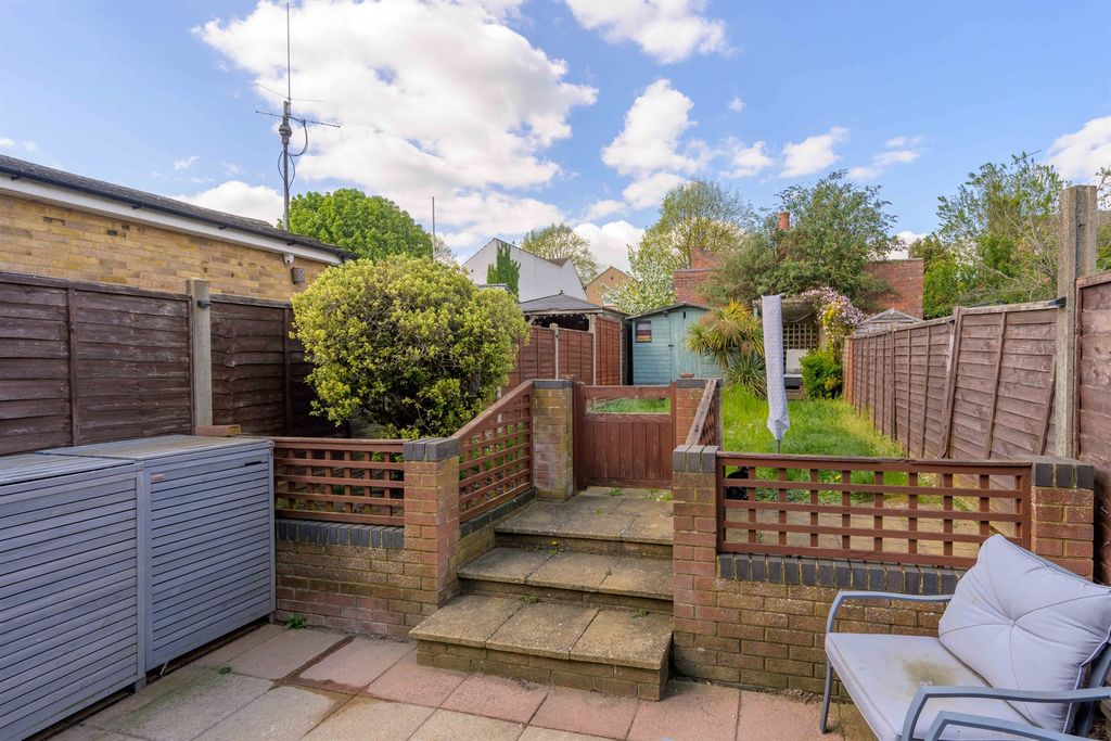 Property photo 2 of 14