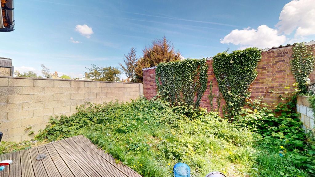 Property photo 2 of 3