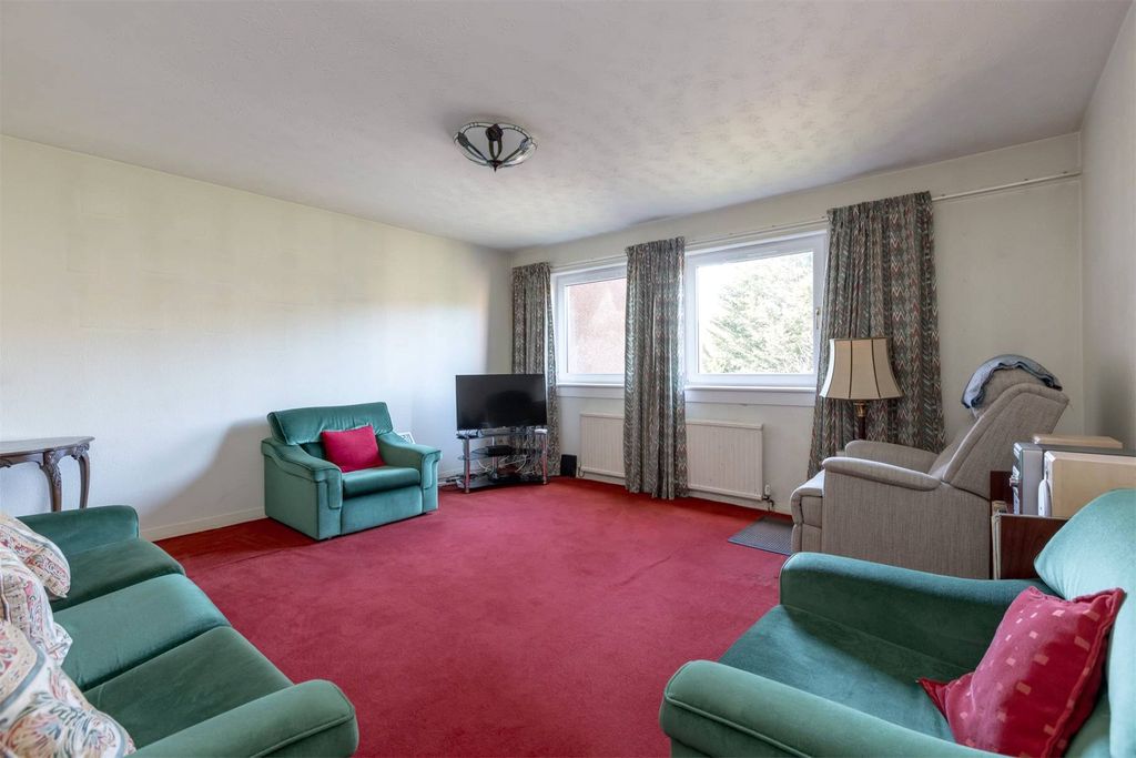 Property photo 2 of 20 Picture No. 28