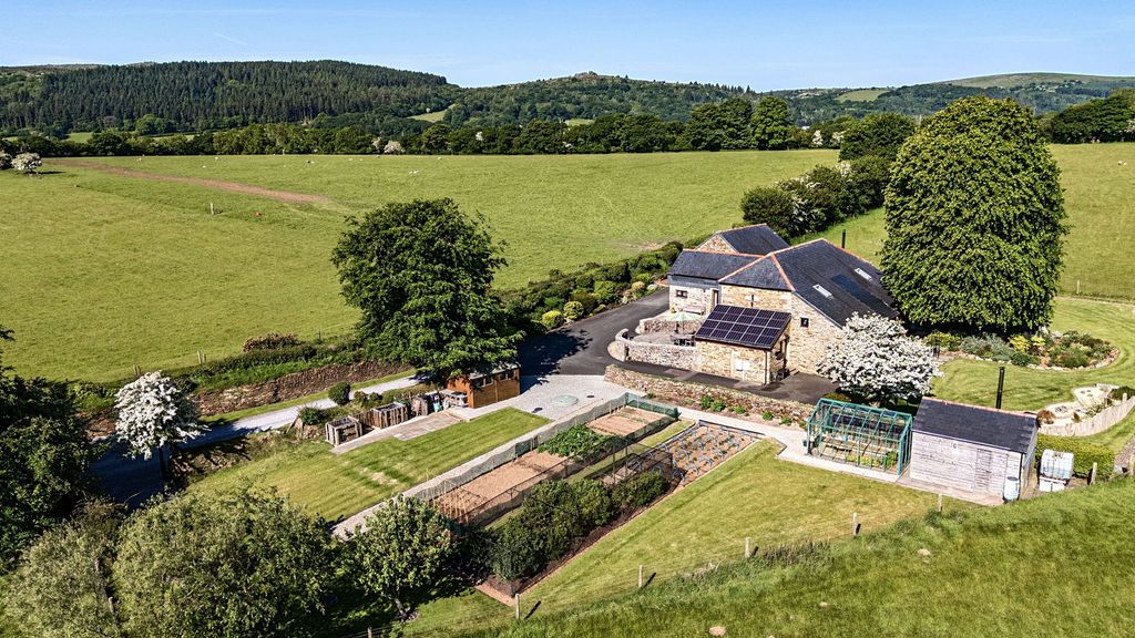 Property photo 1 of 25