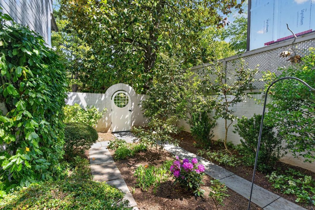 Property photo 3 of 11 <Alttext/>