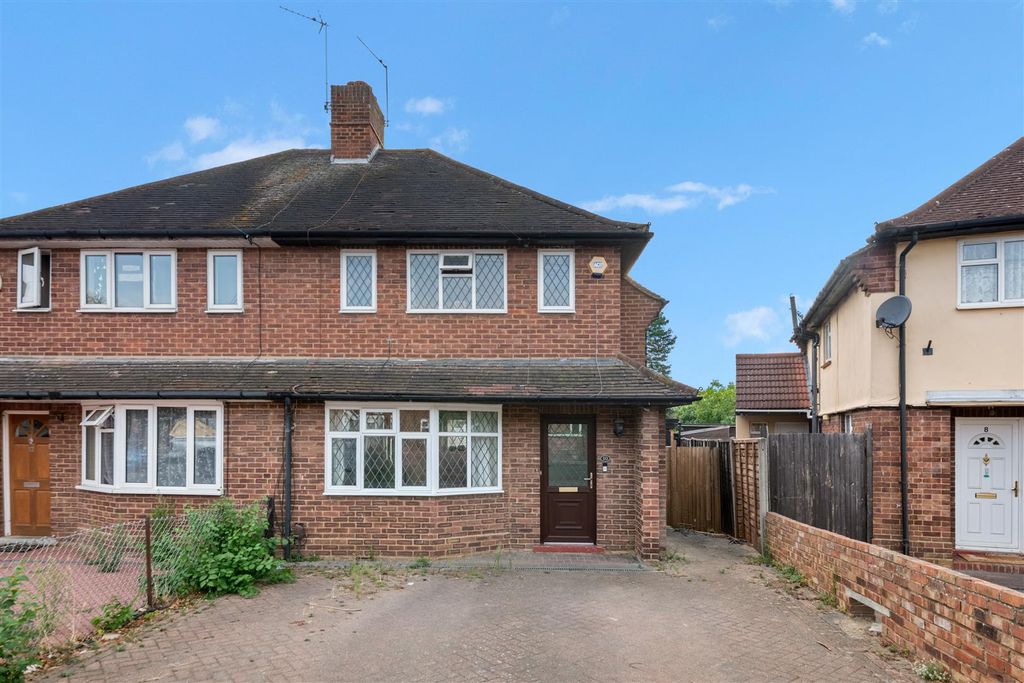 Property photo 1 of 11