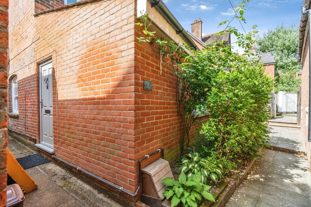Property photo 1 of 20 Pbox-Img.Jpg