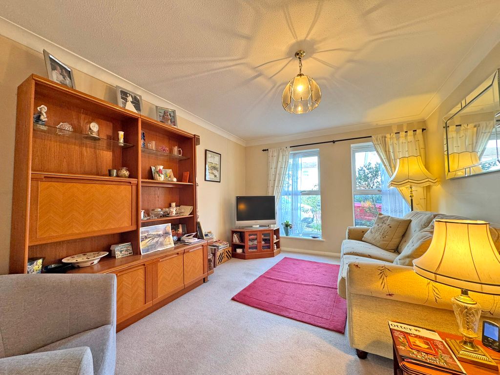 Property photo 2 of 14 47ML Sitting Room