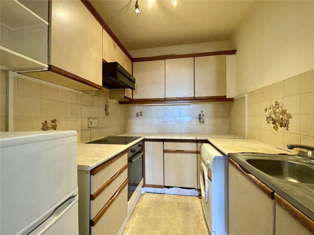 Property photo 3 of 12
