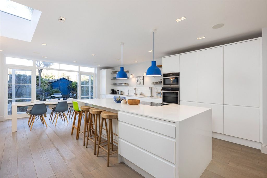 Property photo 1 of 14 Picture No. 04