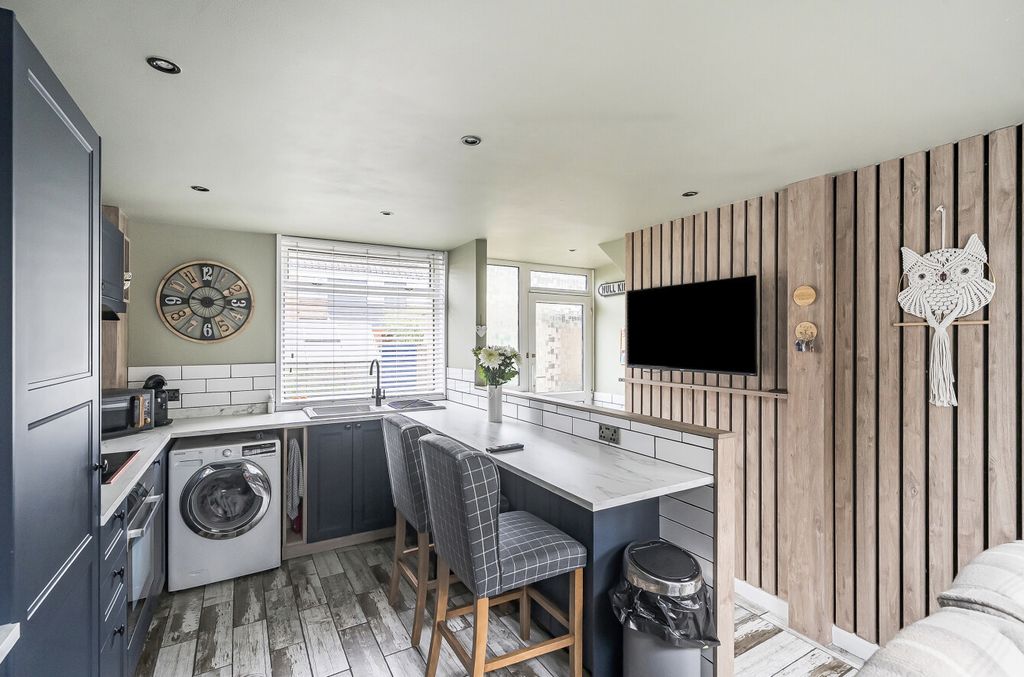 Property photo 3 of 20 1348016-1-68B9923...
