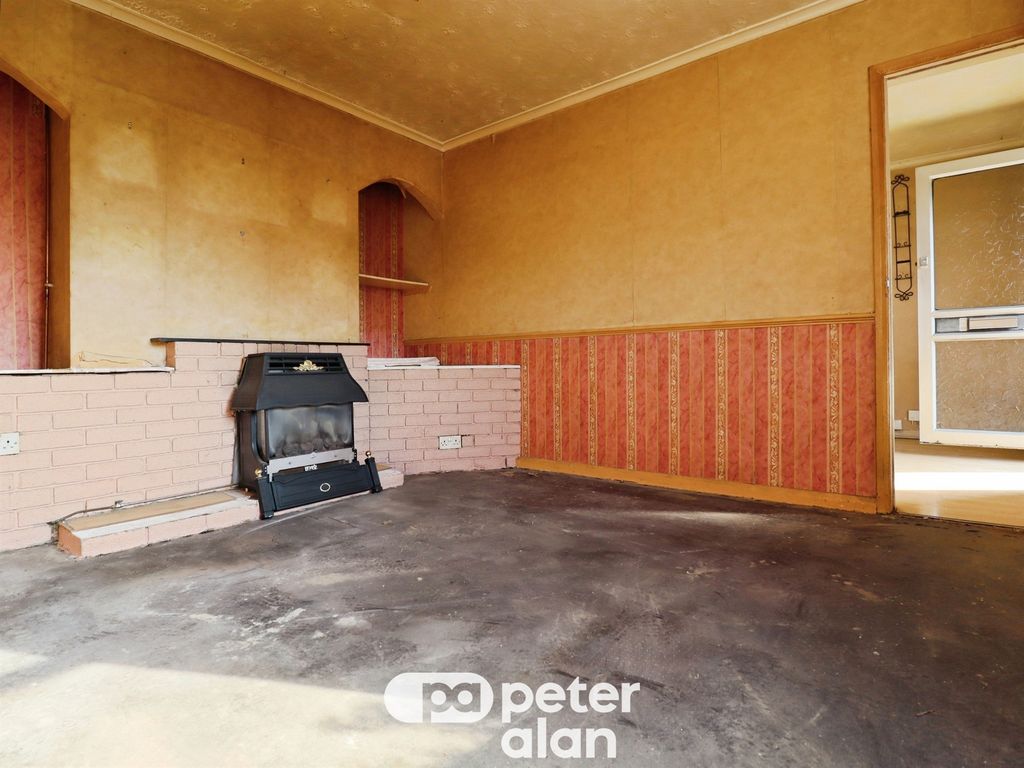 Property photo 3 of 22