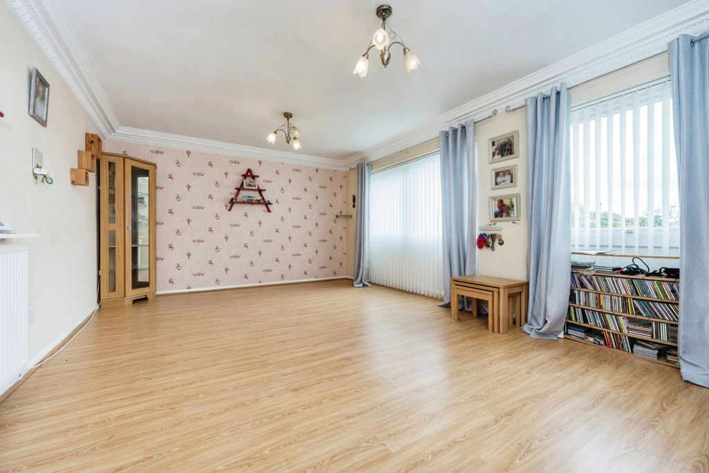 Property photo 2 of 17 Photography