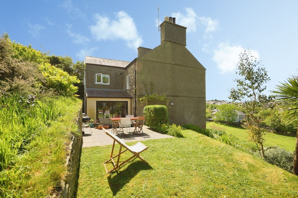 Property photo 2 of 26 Pbox-Img.Jpg