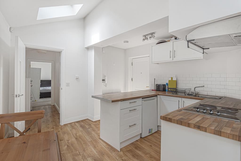 Property photo 2 of 10 Kitchen